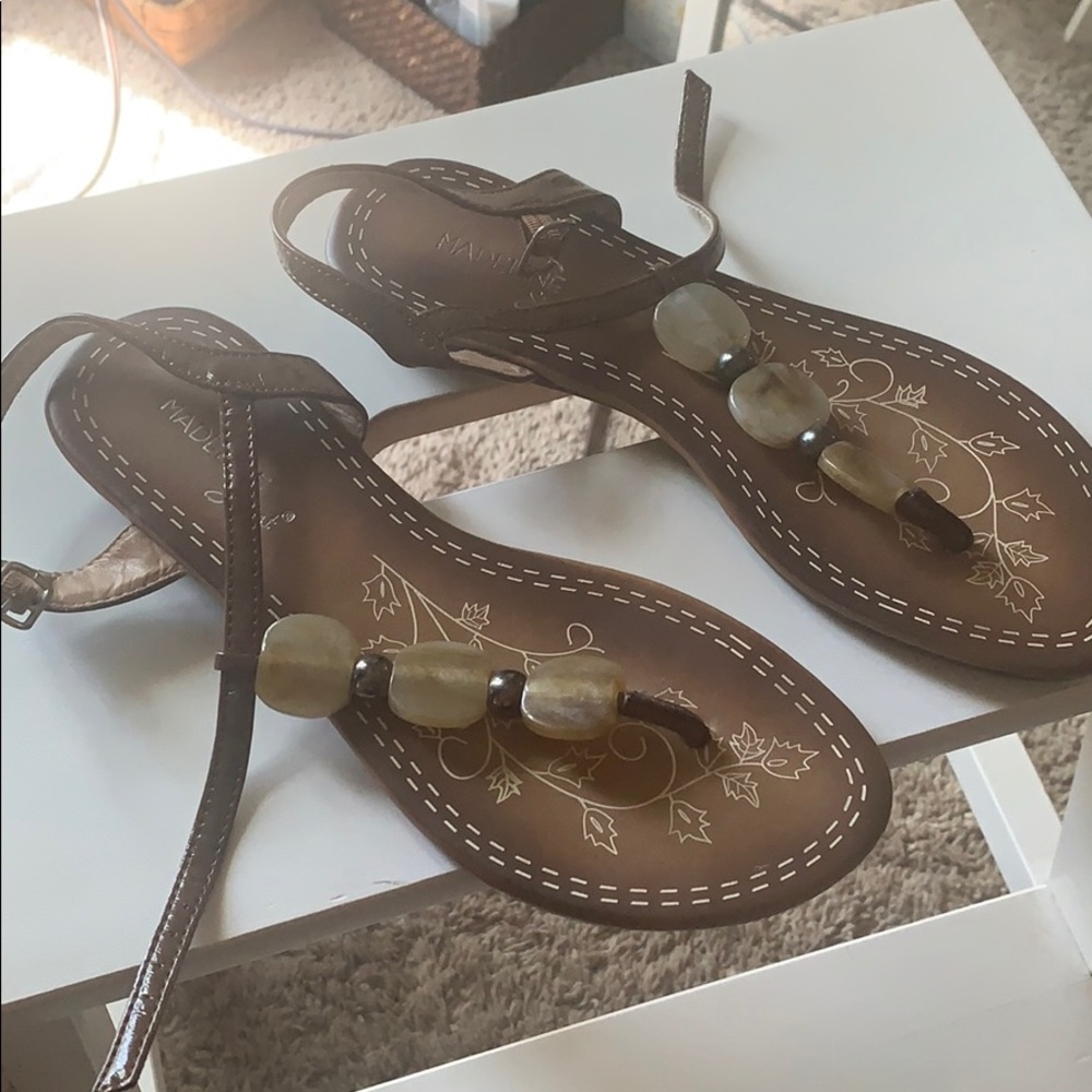 sandals size 7 little lift